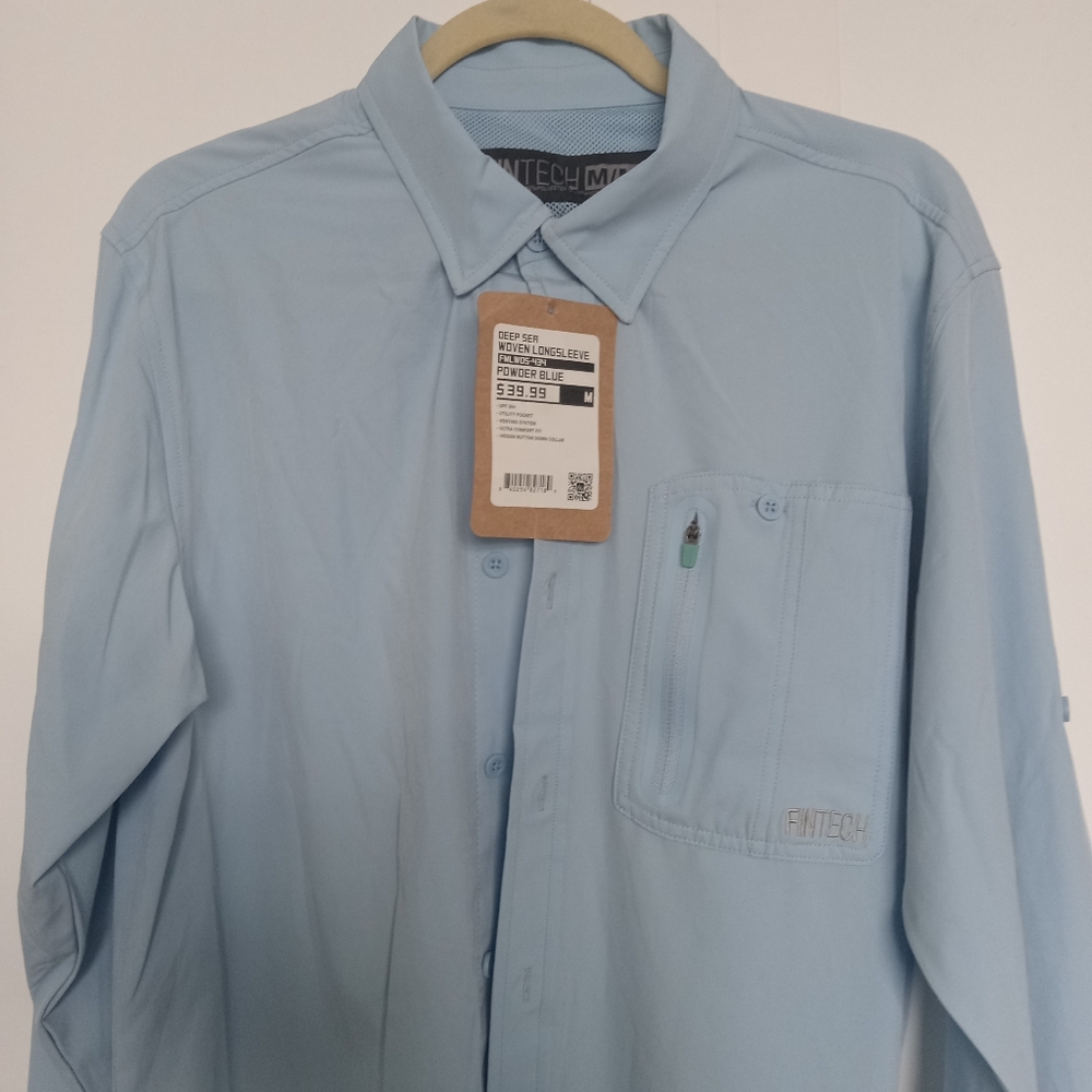 NWT Fintech Long Sleeve Button Down Shirt Size M Powder Blue